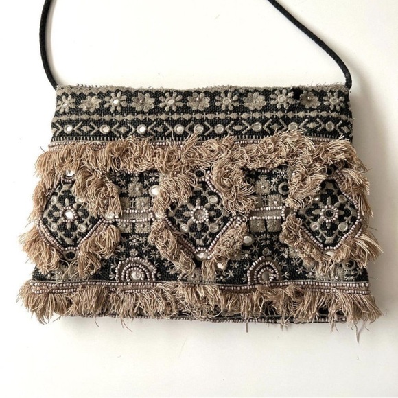 Antik Batik Embroidered Envelope Crossbody Bag - Picture 2 of 9